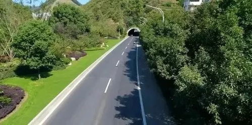 四好农村路丨从经济通道变身文化长廊，建德这条隧道厉害了